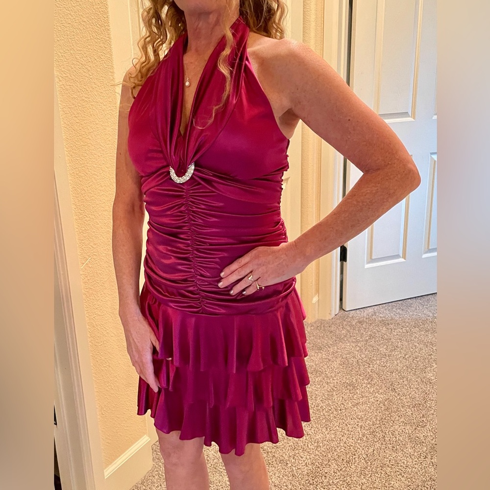 Fun & flattering hot pink party dress!